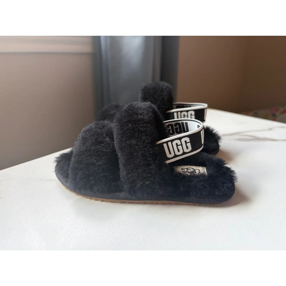 UGG Toddler Fluff Yeah Slide Black‎ Sheepskin Slingback Sandals 1116636T Size 9